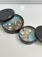 شمع دریایی در ظرف فلزی